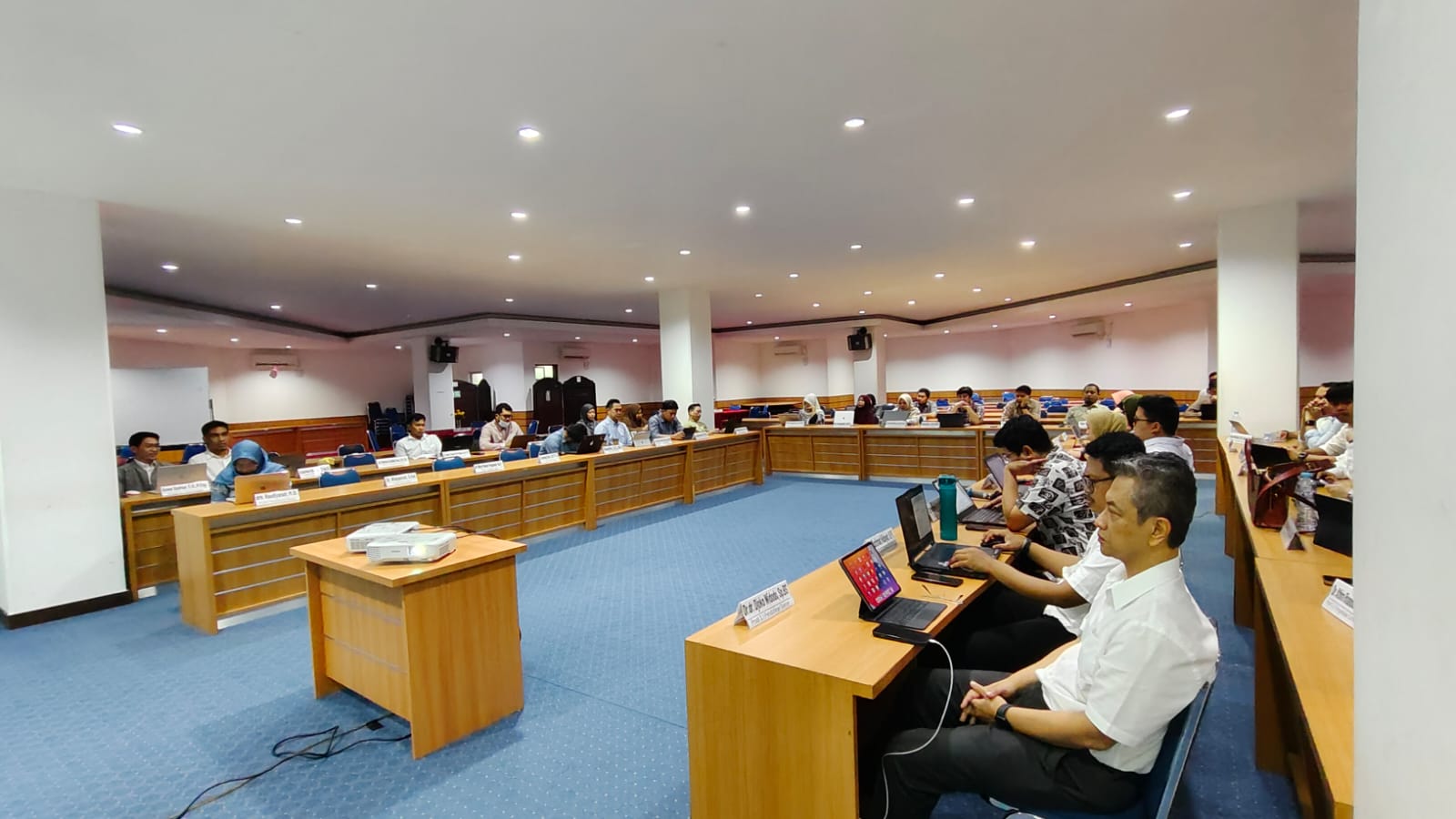 applied-approach-48_03