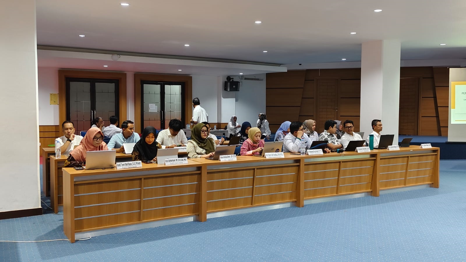 applied-approach-48_04